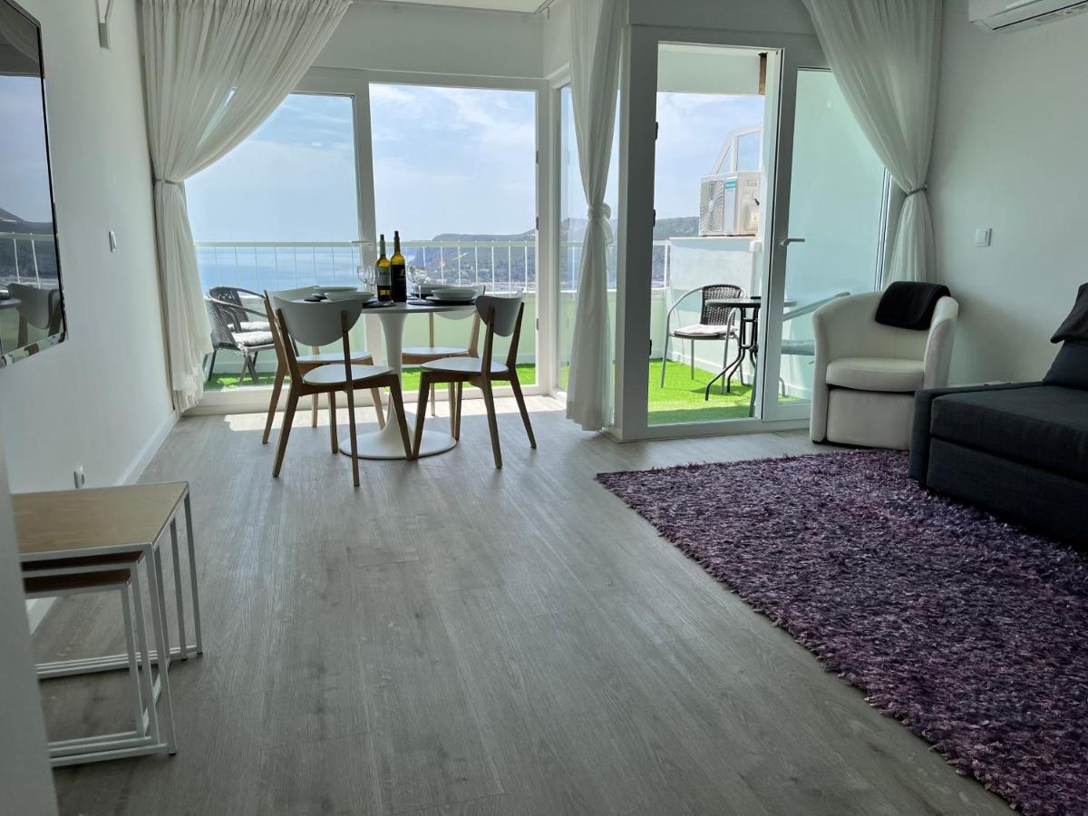 Axenic Retreat - Panoramic Ocean View, Sleeps 4, Ensuite Bathroom, New Redesign Sesimbra Exterior foto